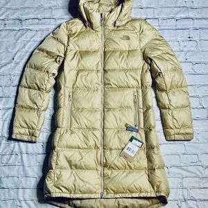 Brand new! North Face metropolis parka puffer!